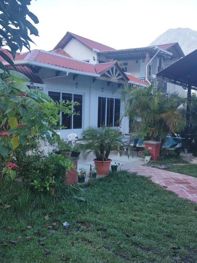 Hosteria del Centro Santiago Atitlán Esterno foto